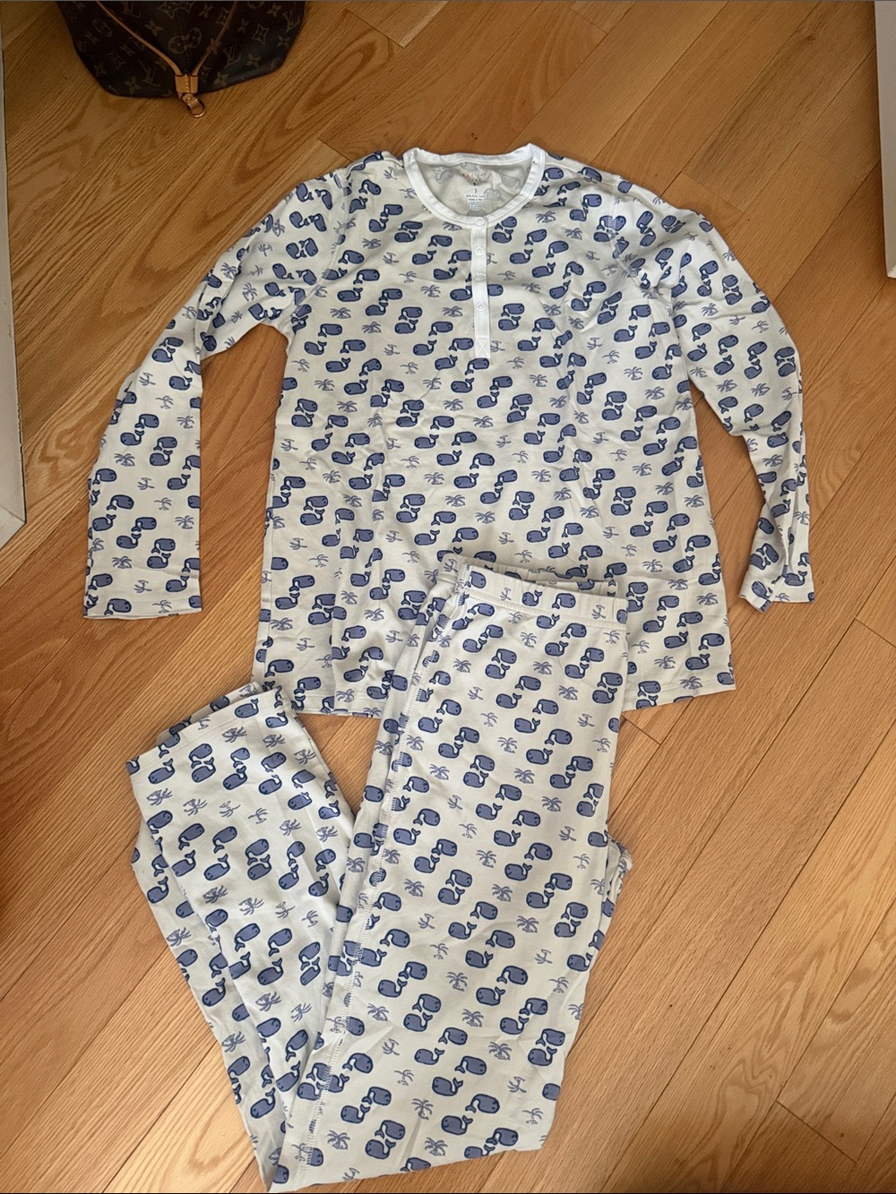 Women’s Roller Rabbit Long Sleeve Whale Print Pajama Set - White & Blue